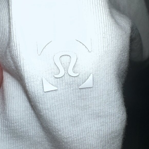 Lululemon 5 Year Basic T-Shirt - White - Men's Medium - Picture 4 of 4